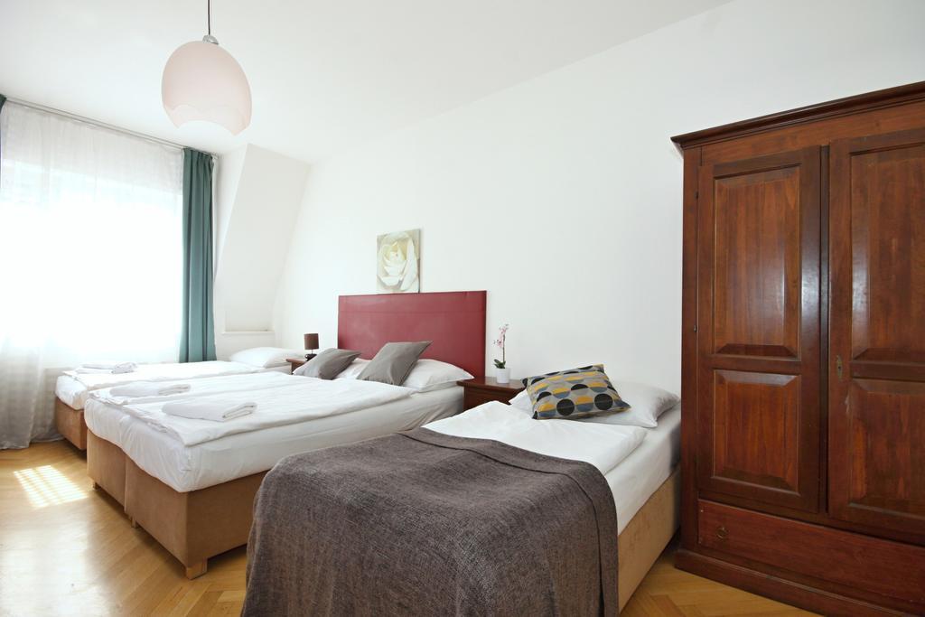 Leo Apartments Old Town Praga Quarto foto