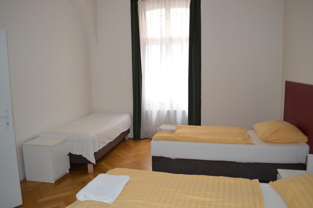 Leo Apartments Old Town Praga Exterior foto