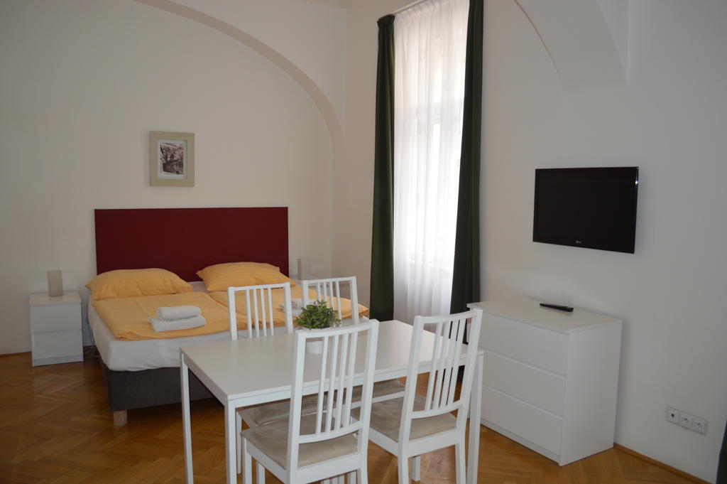 Leo Apartments Old Town Praga Exterior foto