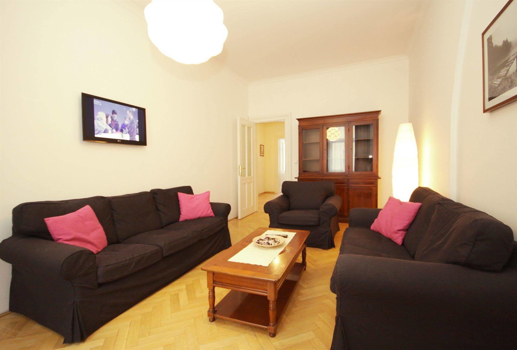 Leo Apartments Old Town Praga Exterior foto